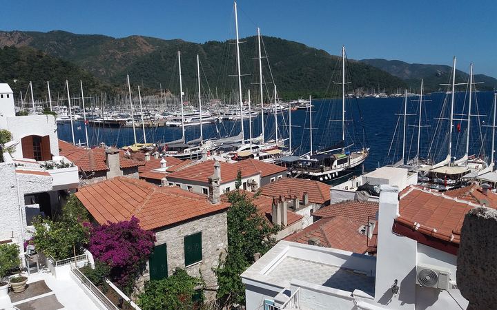 Boottocht in Marmaris: soorten tochten, prijzen en tips om de juiste boot te kiezen